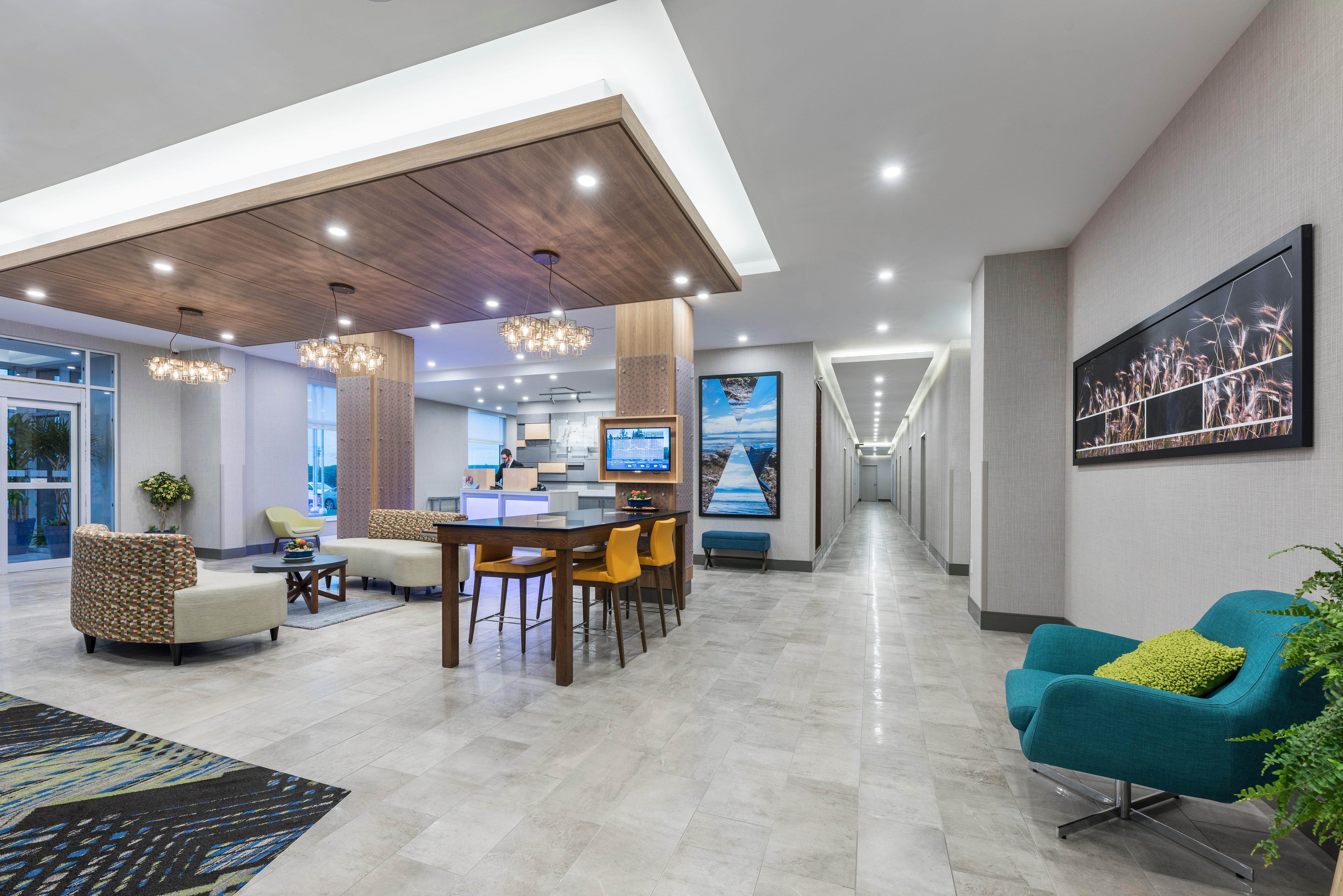 Holiday Inn Express & Suites Moncton By Ihg Экстерьер фото